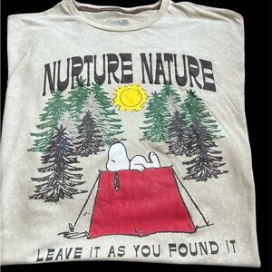 PEANUTS Hybrid Apparel Gray Graphic Tee